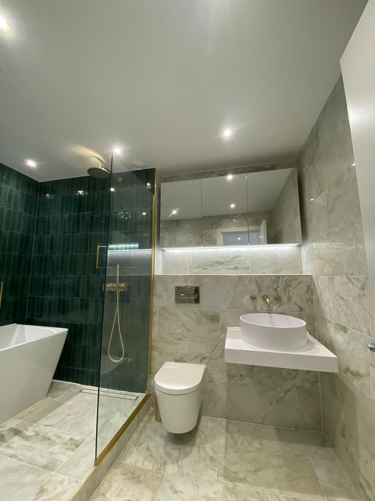 BATHROOM INSTALLATION