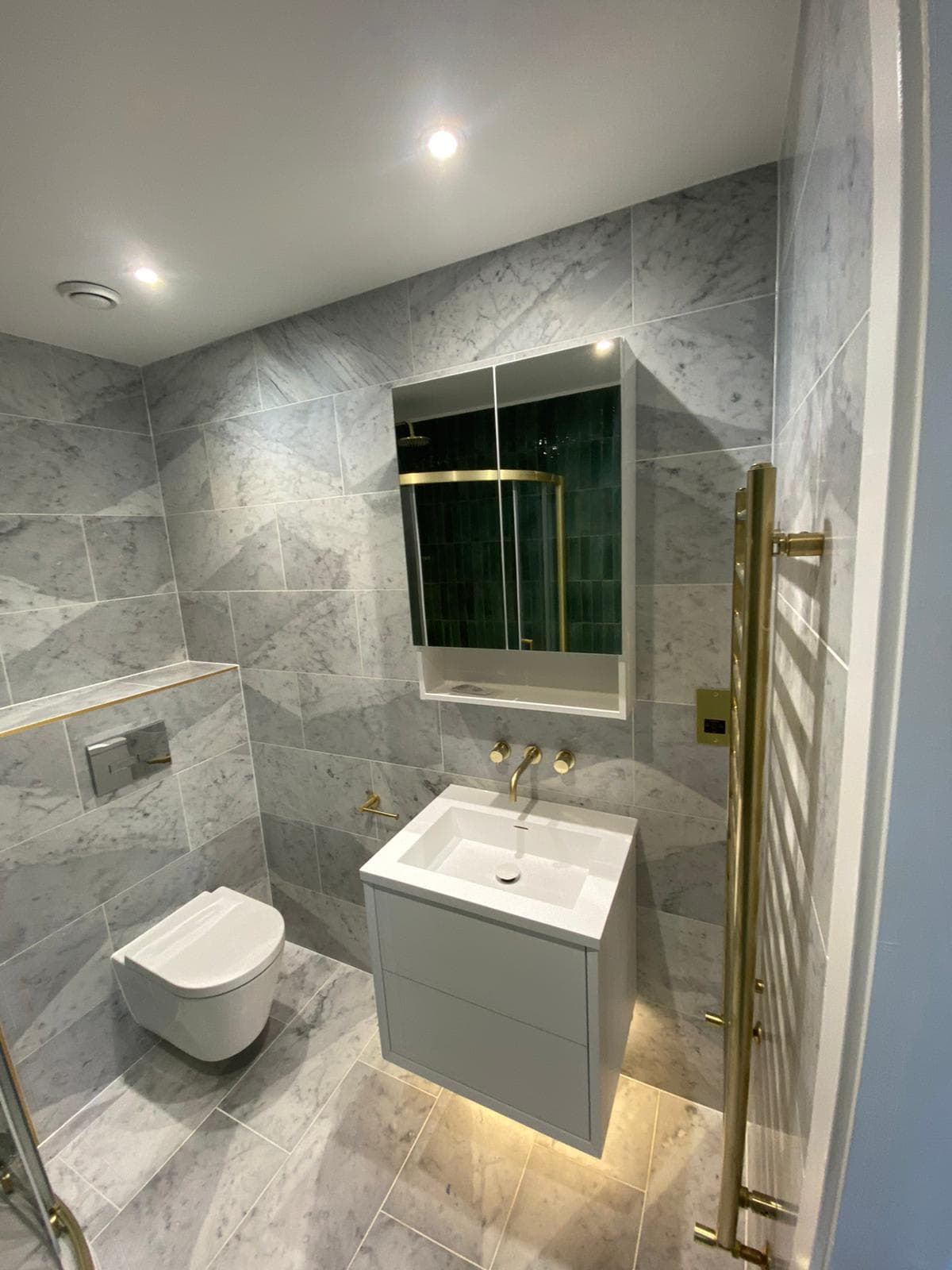 BATHROOM INSTALLATION
