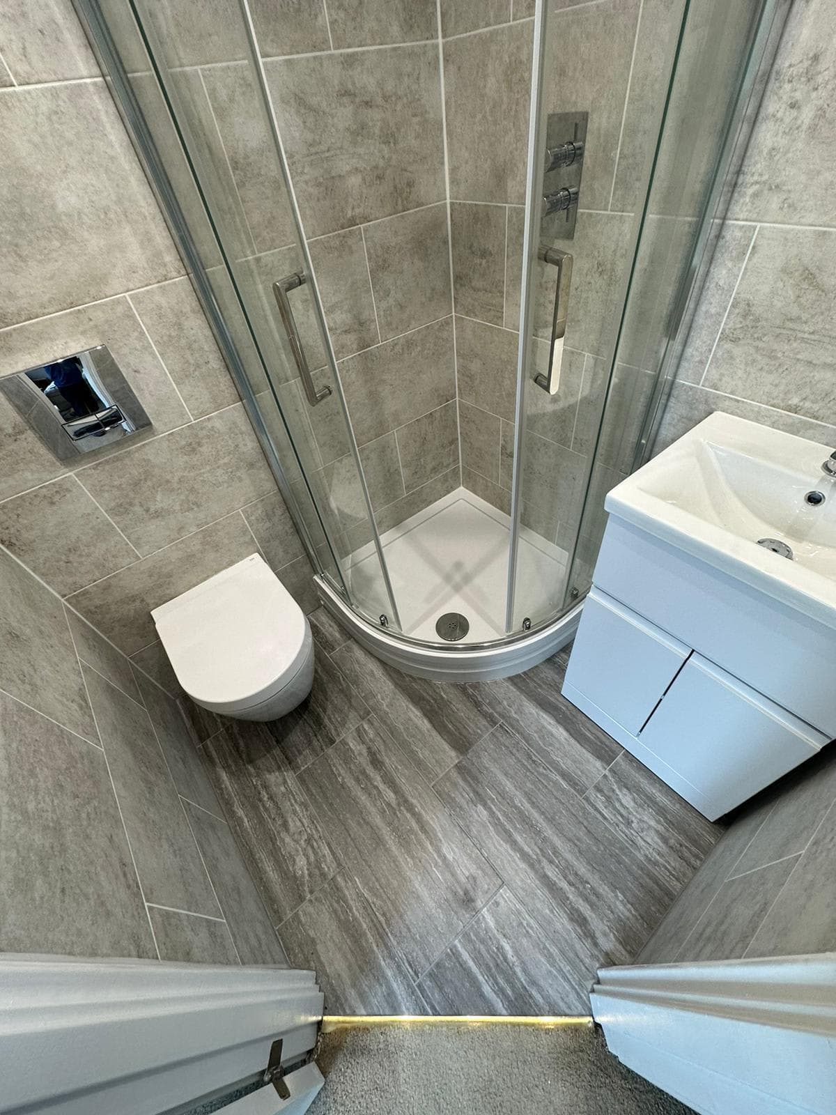 ENSUITE REFURBISHMENT