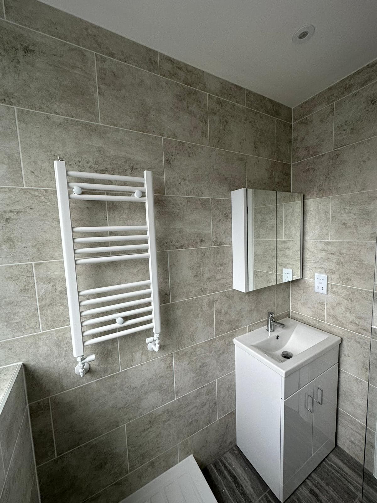 BATHROOM REFURBISHMENT