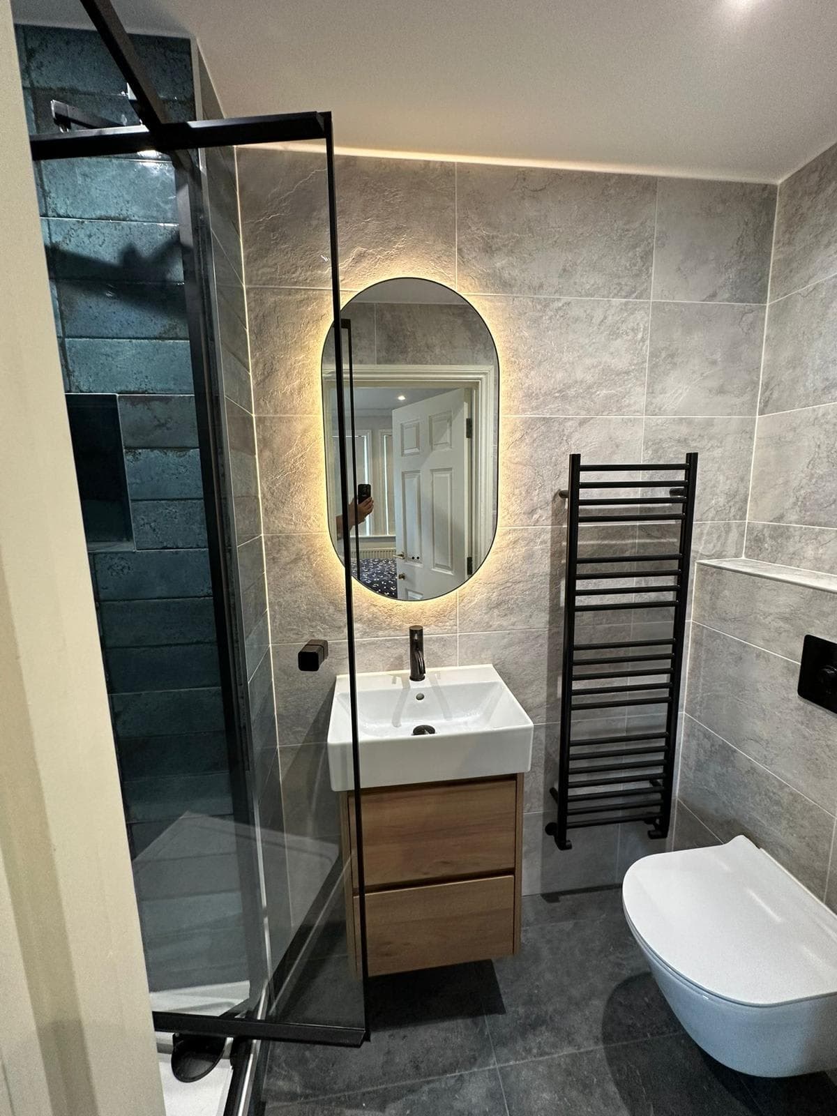 ENSUITE REFURBISHEMNT